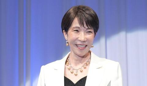 高市首相、ジュエリーベストドレッサー賞に嬉々として出席→炎上　「寝てない」設定が裏目
