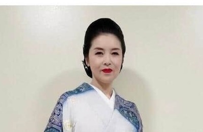 藤あや子、ベージュのドレスで色気ダダ漏れ　変わらぬ美しさにため息...「綺麗過ぎ」「お若い、そして美しい」