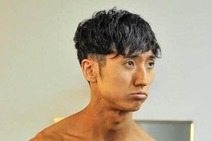 コロチキ西野創人、彫刻級バキバキ二の腕がスゴイ　「尊敬しかない」「ガチで変わりすぎ」「かっこいいな」