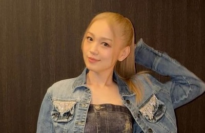 西野カナ、ヘソ出しコーデで「激カワ」ショット...へそピもキラリ　「めっちゃかわいい」「女神すぎない？」