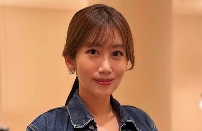 元NHK中川安奈アナ、開放的キャミ×デニムのコーデで色気にドキっ　「アメリカならいいでしょということで」