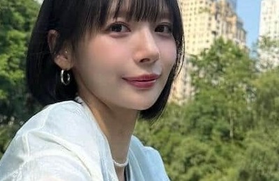「役満ボディー」岡田紗佳、透け感ワンピ×デニムでかわいさ限界突破　「お綺麗」「一段と美しく」「世界一可愛い」