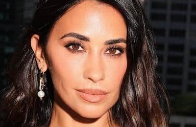 サッカー・メッシの美人妻、ヘソ出し＆アルゼンチン代表ユニ姿...神スタイル炸裂ショット　息子たちとW杯応援中