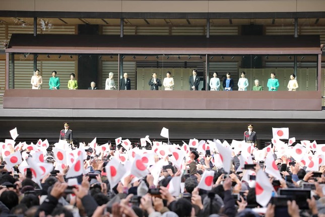 新年一般参賀の日の丸はどう扱うべきなのか（2020年撮影）