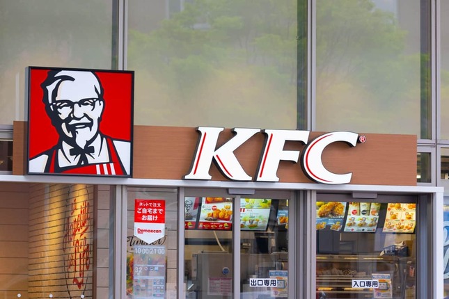 KFCの粋な計らいに称賛の声が集まっている（写真は横浜市内の店舗）（写真：Stanislav Kogiku/アフロ）