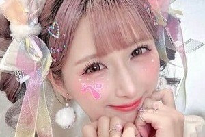 「原宿系YouTuber」しなこ、ドット柄ミニ丈ワンピで神スタイル炸裂　「スタイルめっちゃ良い」「おしゃれ」
