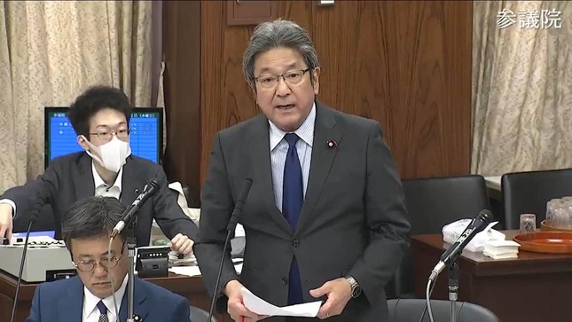 副首都創設案について質問する立憲民主党の杉尾秀哉参院議員（参院インターネット中継から）

