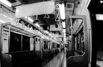 通勤電車で口論が勃発...いったんは収まったと思ったが　一駅先で再び...乗客の意外なひと言で空気が一変