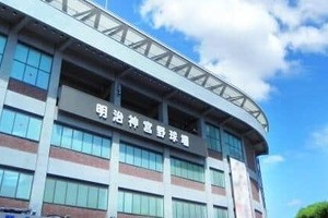 ヤクルト、大失速でBクラス転落危機も　池山隆寛監督の評価が下がらない理由は