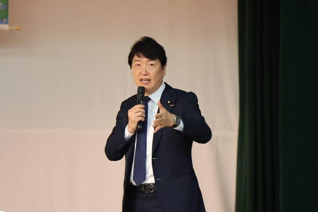 国民民主の足立康史参院議員（2026年7月25日、大阪市東成区）