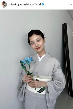 山下美月さんのインスタグラム（＠mizuki.yamashita.official）より