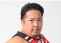 ノッコン寺田、制服姿の「駅員さん時代」写真話題に...「デカッ」「強そうwww」　丸メガネかけ満面の笑み