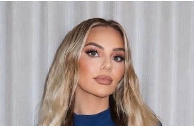 ドジャース・フリーマンの美人妻、エメラルドグリーンのドレス＆ポニテで色気ダダ漏れ　すらり神スタイルの美貌