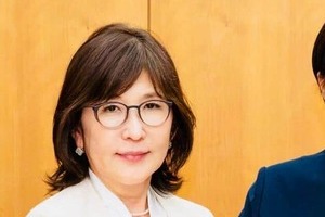 食料品消費税ゼロを衆院選で「お約束」した稲田朋美氏、問われる「異論」との整合性　「状況の変化」釈明は理解得られるか