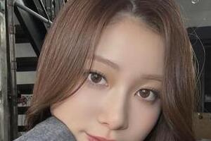 生見愛瑠、へそ出し「めるのふく」コーデでかわいすぎ大反響　「スタイル抜群」「めっちゃお洒落」「最高！」