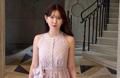 小嶋陽菜、黒キャミワンピ×ポニテ姿で色気ダダ漏れ　「めっちゃ可愛い」「たまらん」すらり神スタイルの美貌