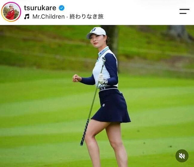 鶴岡果恋選手のインスタグラム（＠tsurukare）より