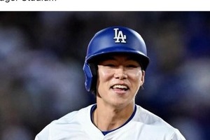 【ドジャース】キム・ヘソン、大リーグ公式「PSロースター」予想で構想外...「ライバル押し退けるレベルにない」韓国メディア悲痛