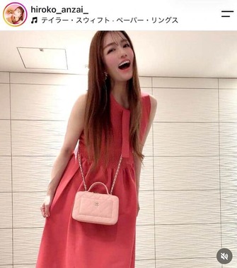 安西ひろこさんのインスタグラム（＠hiroko_anzai_）より