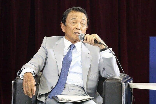 麻生太郎氏（2020年撮影）