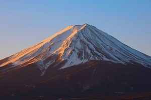 「日本は観光地の規制が甘い」ビートたけし、めちゃくちゃな富士山マナー違反登山者に憤慨