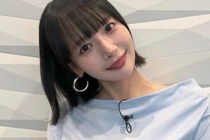 「役満ボディー」岡田紗佳、制服ショットもかわいすぎっ　「可愛くて32歳に見えない」「おかぴー可愛い」