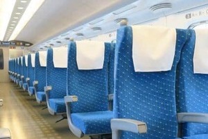 「そこ、私の指定席なんですが」新幹線でまさかの座席占拠　車掌に訴えるも...なぜか自分が移動することに