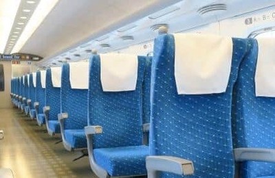 「そこ、私の指定席なんですが」新幹線でまさかの座席占拠　車掌に訴えるも...なぜか自分が移動することに