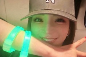 浜崎あゆみ、ヘソ出しコーデで神スタイルショット...美しいくびれの衝撃　「可愛過ぎて感動」「かっこいい」