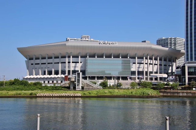 会場になった「Kアリーナ横浜」（横浜市）。最大約2万人が収容できる
