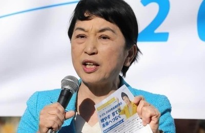 もはや恒例の社民・福島氏の食卓シリーズ...今回は「手作りお好み焼き」　その形状に「これ、狙ってきてるでしょ」の声も