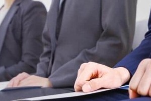 親同伴の企業説明会増える　「親世代は就職氷河期ど真ん中」...子どもの就職「失敗させたくない」
