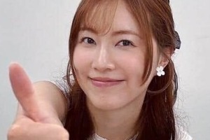 中日・柳裕也の美人妻・真子さん、松井珠理奈＆ボイメン辻本達規夫妻と3ショット　「奥さんがめっちゃ美しい」