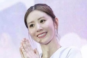 バド・志田千陽＆卓球・平野美宇、私服コーデでかわいさ限界突破　「見とれてしまう」「可愛い～」