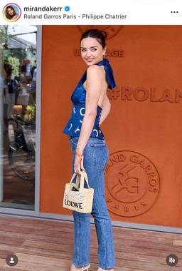 ミランダ・カーさんのインスタグラム（＠mirandakerr）より
