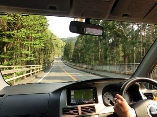 高齢者ドライバーによる交通事故は後を絶たない（画像はイメージ）
