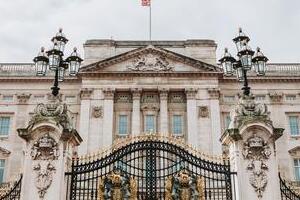 ヘンリー王子＆メーガン妃がイギリス帰国...国王は「王室への復帰ではない」と突き放す