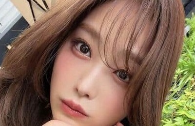 高橋ひかる、肩出し黒ノースリ姿で「激カワ」ポージングにドキっ　「心臓止まりそう！」「ドキドキする」