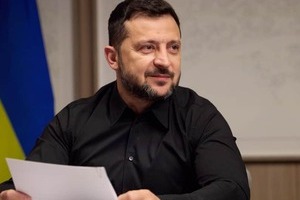 あわやゼレンスキー大統領、搭乗機に無人機が接近...ロシアの意図は何だったのか