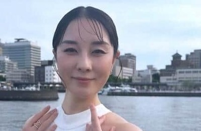 伊藤歩、深紅の装いでドレスアップ...国宝級の美貌ダダ漏れ　14歳年下イケメン俳優との結婚で話題に