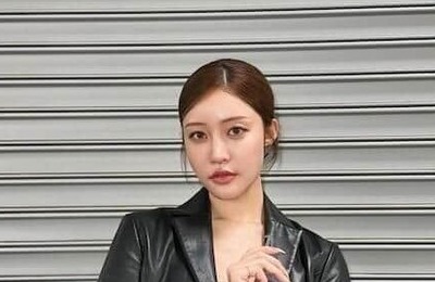 王林、キラキラ黒ドレス＆透け感タイツでかわいさ限界突破　「カッコいい」「超かわいい」「めっちゃ綺麗」