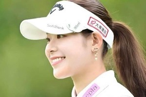 女子ゴルフの吉田鈴＆菅沼菜々、私服プラベショットが「激カワ」大反響　「アイドルですね」「可愛すぎます！！」