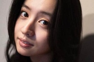 キムタク＆静香の次女Koki，超ミニ丈ワンピで衝撃の神スタイル炸裂　ヴェネツィアの街角でパシャリ