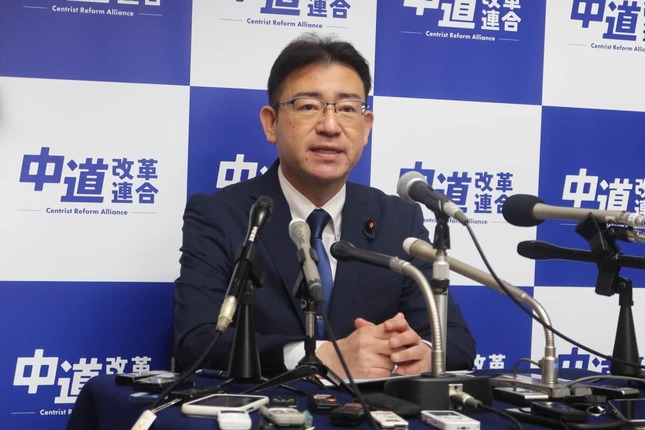 中道改革連合の渡辺創・新代表。今後の方針について説明した
