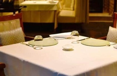 まだ出る福岡県議会の呆れた行状、パリで1人20万円の夕食会、議員は「パンとなにかをちょっと食べたくらい」