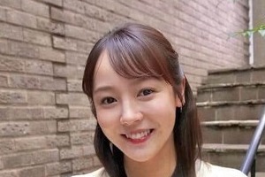 森千晴アナ、膝上ミニスカウェアで「沖縄ゴルフ」満喫ショット　「笑顔が可愛い」「可愛い過ぎ」「とても爽やか」