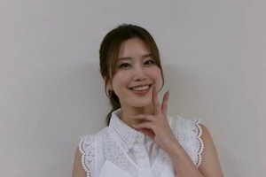 稲村亜美、膝上ミニスカゴルフウェア＆おさげ髪で「激カワ」ドキっ　「可愛い」「お美しい！！」悶絶