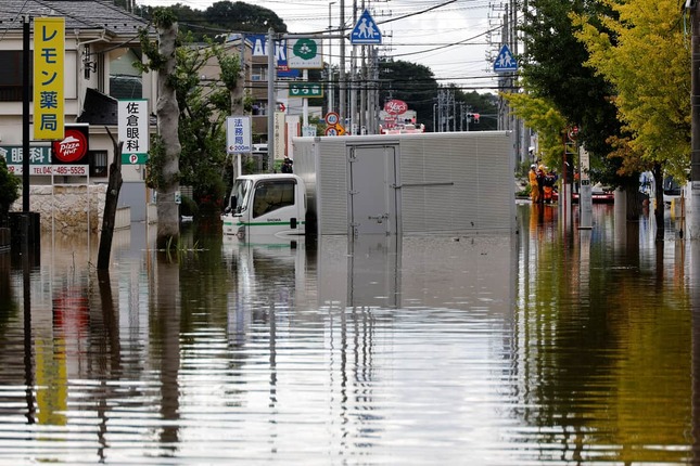 台風25号は千葉県内に大きな被害をもたらした。写真は佐倉市の9月22日の様子（写真：ロイター/アフロ）