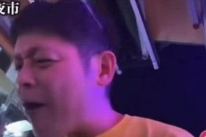 「マズッ！なんなら台湾嫌い」日本人YouTuber、夜市料理吐き出し炎上　「悪意ある切り取り」と反論