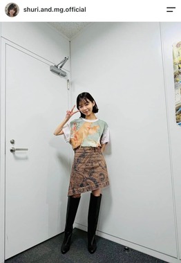 趣里さんのインスタグラム（＠shuri.and.mg.official）より
